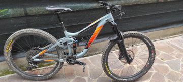 Giant Reign 1.5 2018 Mountainbike d'occasion — image 1 sur 9