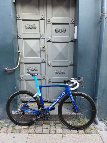 PINARELLO Prince（電動コンポSRAM eTap Rival） Pinarello Prince