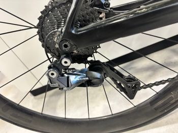 Used BMC Teammachine Shimano Dura Ace Di2 2021 Road & Gravel, Schwarz — image 3 of 4