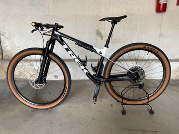 Used Trek Supercaliber SRAM GX Eagle 2021 Mountainbike, Black — image 3 of 6