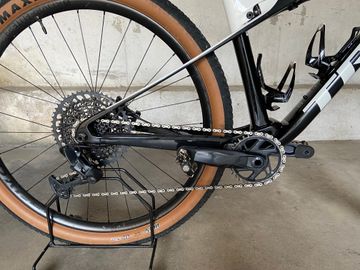 Used Trek Supercaliber SRAM GX Eagle 2021 Mountainbike, Black — image 6 of 6