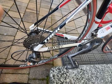 Used Trek Madone 4.7 H2 (Compact) 2012 2012 Road & Gravel, White — image 3 of 7