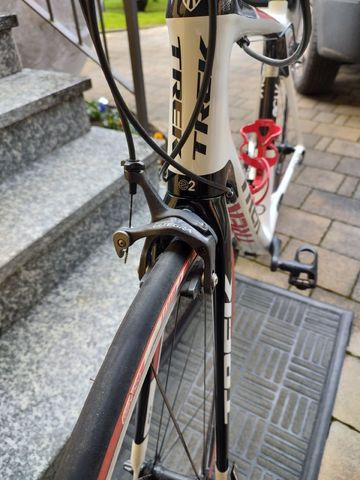 Used Trek Madone 4.7 H2 (Compact) 2012 2012 Road & Gravel, White — image 6 of 7