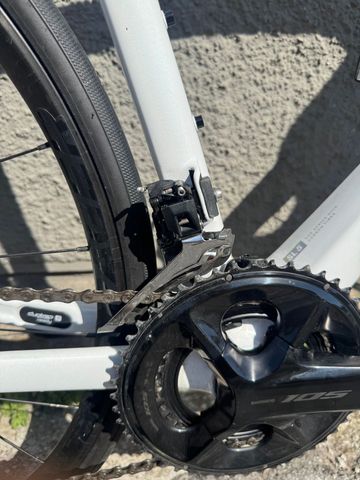 Trek Émonda SL 5 2024 2024 Road & Gravel usato, Bianco — immagine 9 di 16