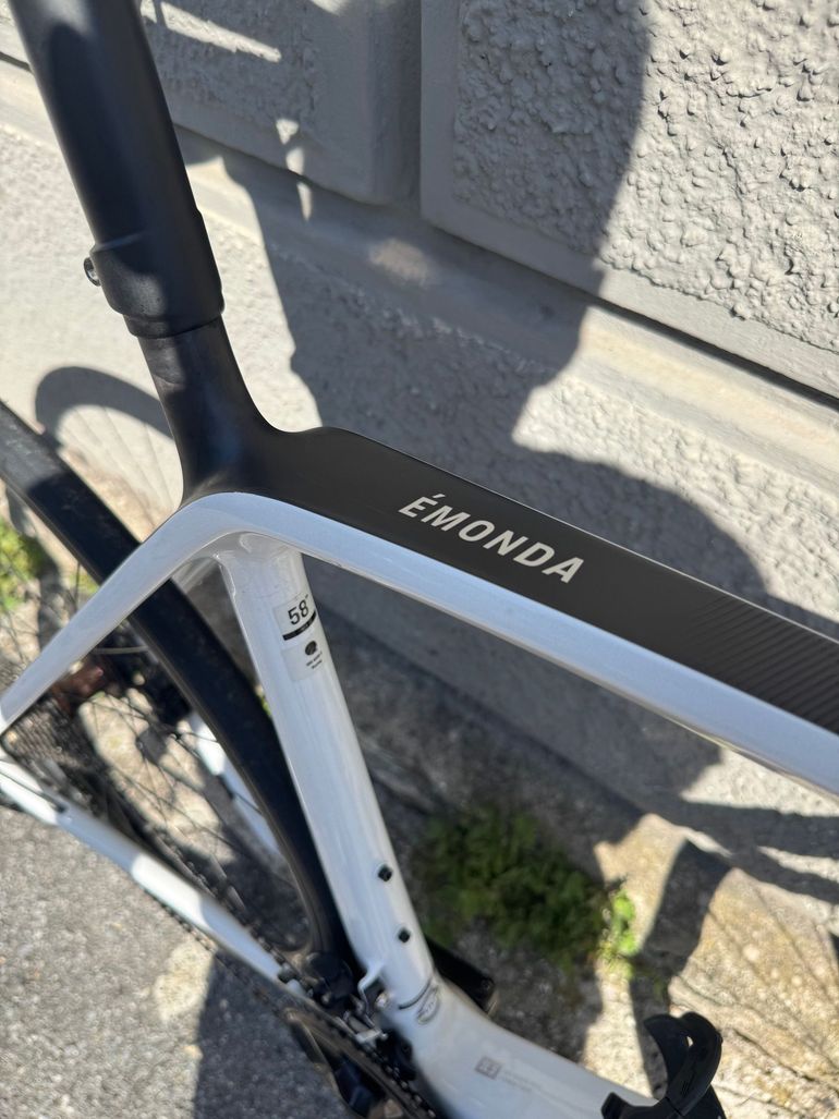Used Trek Émonda SL 5 2024 2024 Road & Gravel, White — image 4 of 16