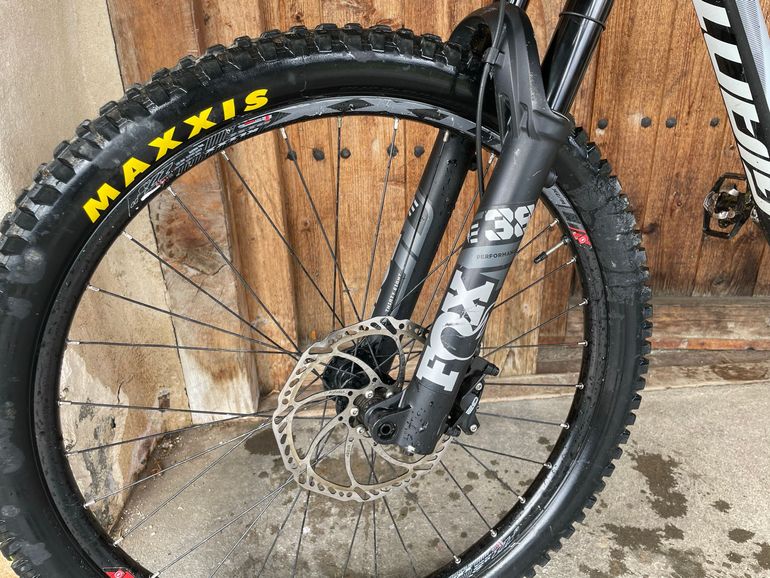 Used Giant Giant Trance 4 2017 2017 Mountainbike — image 4 of 11