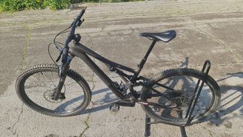 Used Specialized Stumpjumper Expert 2022 2022 Mountainbike, Black, 29 — image 2 of 10
