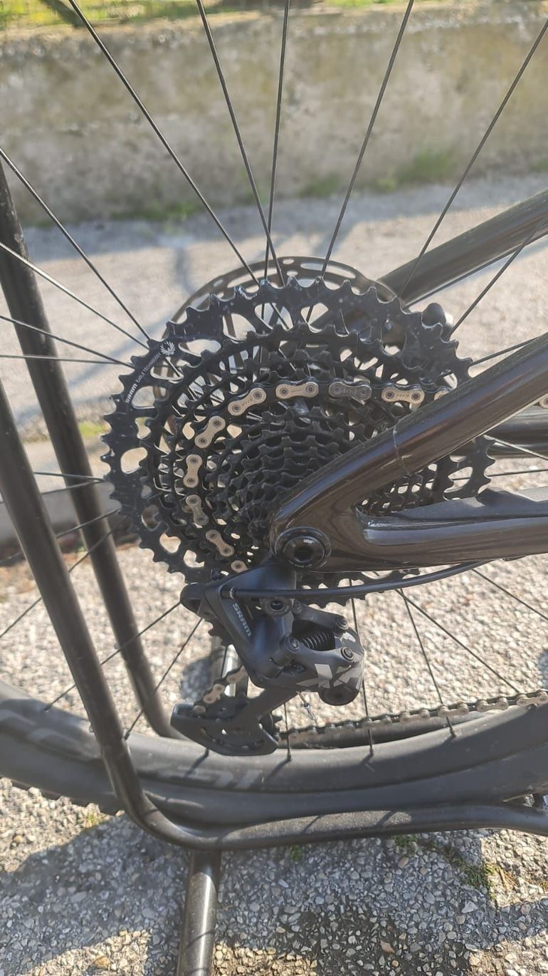 Used Specialized Stumpjumper Expert 2022 2022 Mountainbike, Black, 29 — image 3 of 10