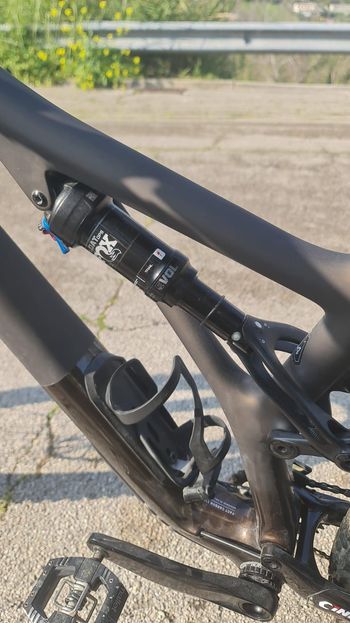Used Specialized Stumpjumper Expert 2022 2022 Mountainbike, Black, 29 — image 7 of 10