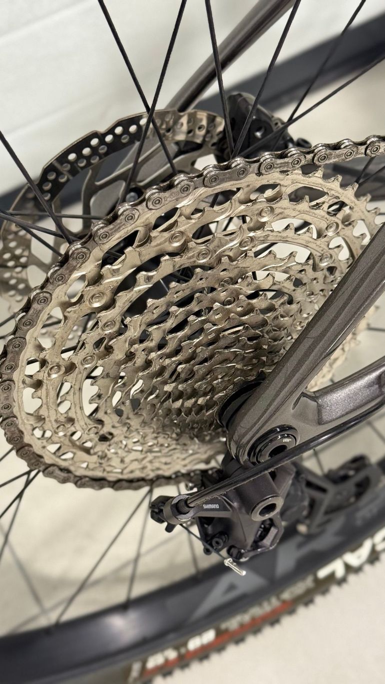 Used Orbea ALMA M50 2022 2022 Mountainbike, Black, 29 — image 3 of 15