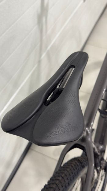 Used Orbea ALMA M50 2022 2022 Mountainbike, Black, 29 — image 8 of 15