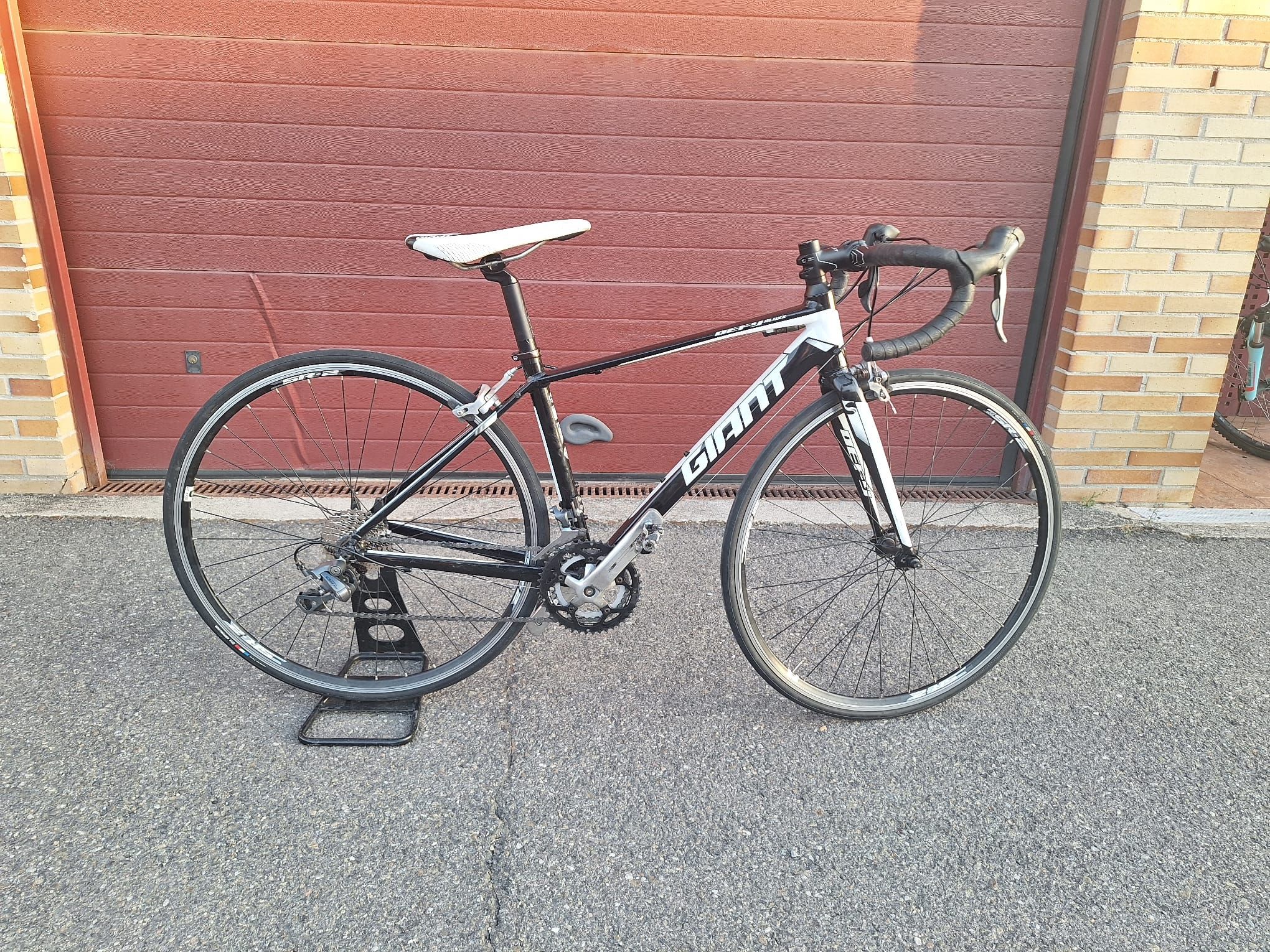 Defy 2016 Giant Defy 6000 Aluxx Blue And White Giant Defy Aluxx