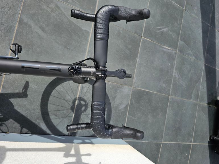 Used Storck Fascenario.3 Comp Disc Ultegra Di2 2x11 2022 2022 Road & Gravel, Black — image 5 of 21
