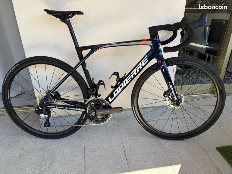 LAPIERRE (ラピエール) XELIUS SL3 FDJ 105Di2 Lapierre Xelius SL3 Groupama-FDJ Neuf - Taille M 2024
