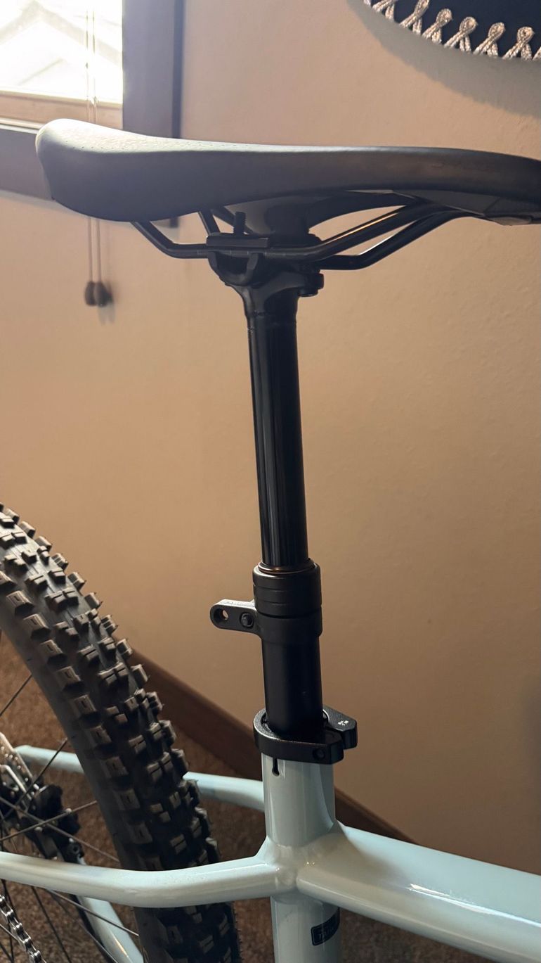 Used Specialized Fuse 27.5 2022 2022 Mountainbike, Blue, 27.5 — image 8 of 8