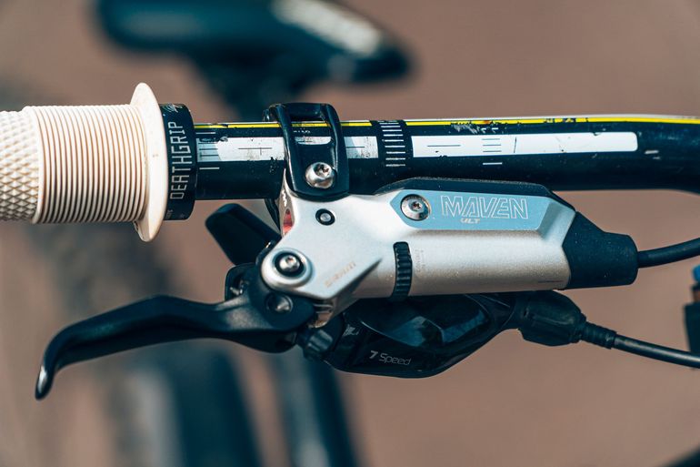 Käytetty Canyon Sender CFR FMD 2021 2021 Mountainbike — kuva 5 / 7