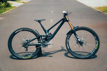 Käytetty Canyon Sender CFR FMD 2021 2021 Mountainbike — kuva 1 / 7