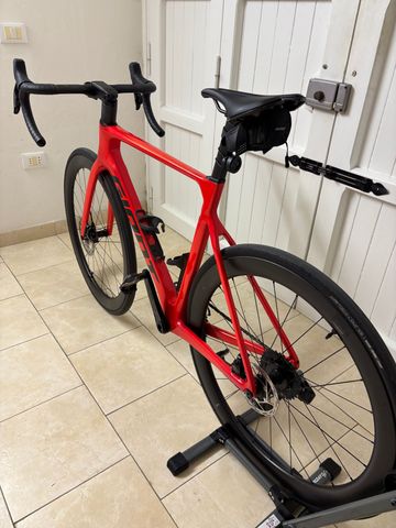 Giant Propel Advanced Pro 1 2023 2023 Road & Gravel usato, Rosso — immagine 5 di 7