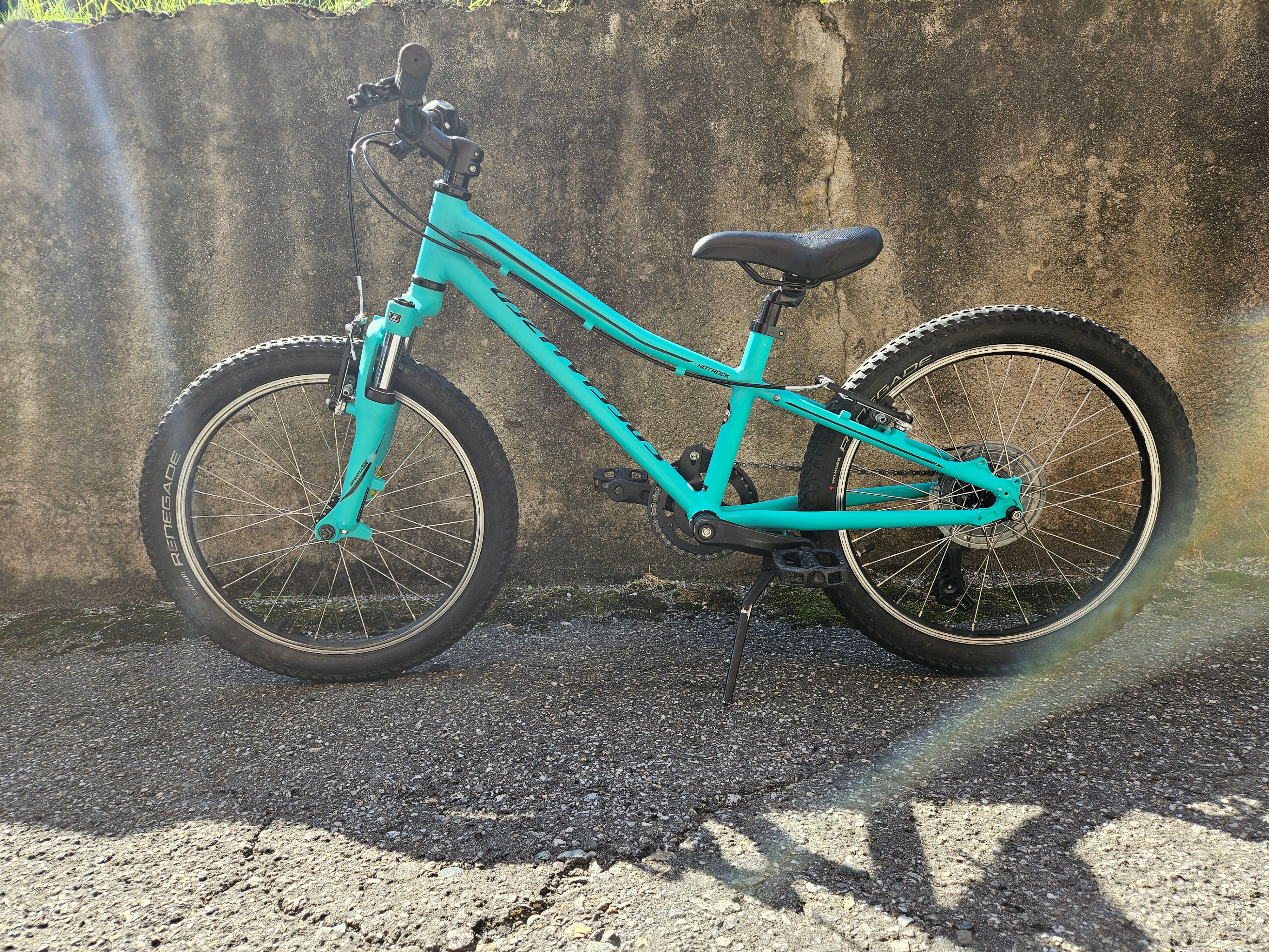 スペシャライズド Hotrock 20インチMTB 直接引取り限定