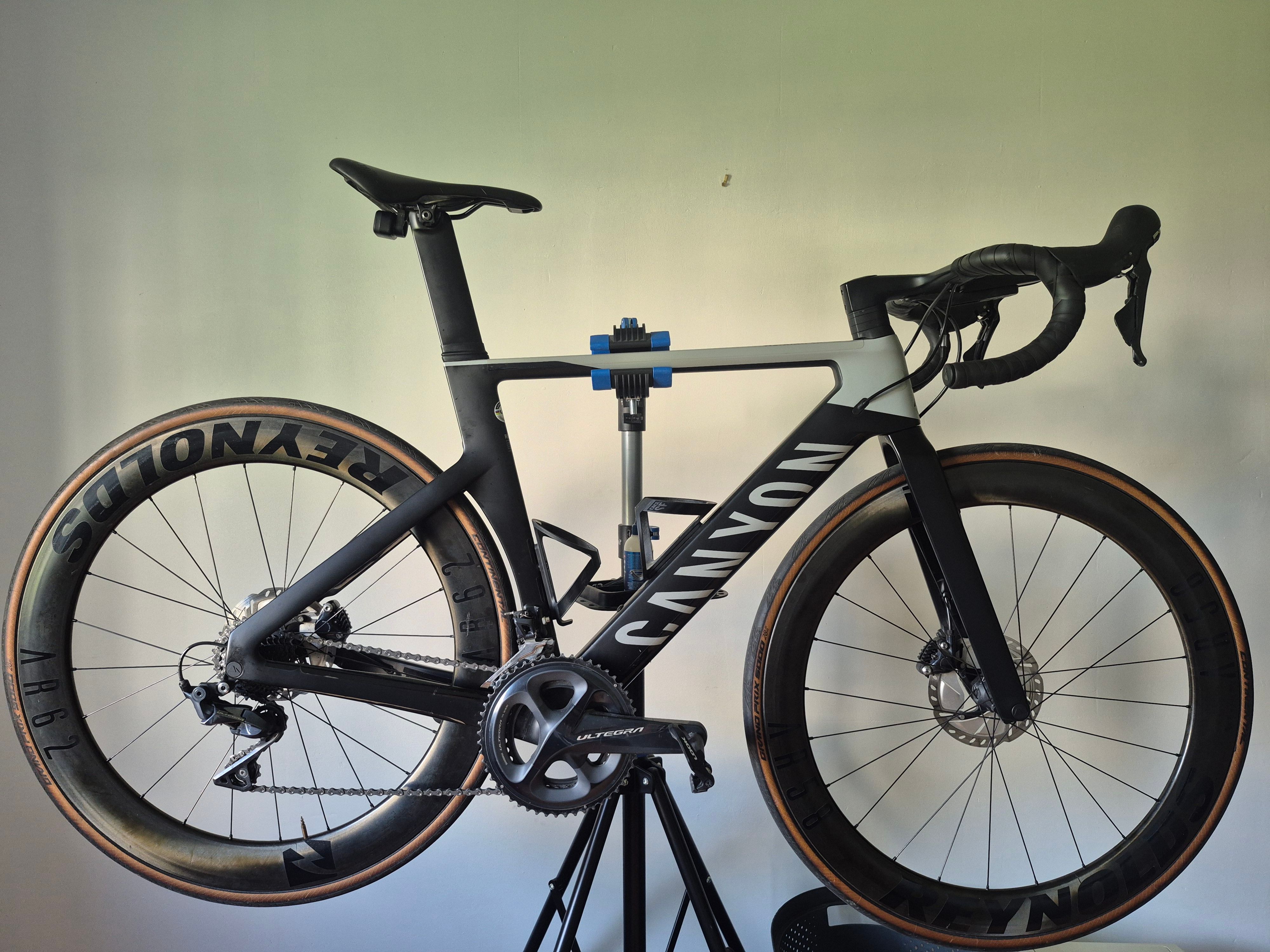 【美品】Canyon Aeroad CF SL 8.0 Sサイズ Canyon Aeroad Cf Sl8 Disc 2021