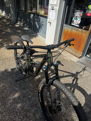 Used Giant Trance 29 1 2024 2024 Mountainbike, Green, 29 — image 8 of 8