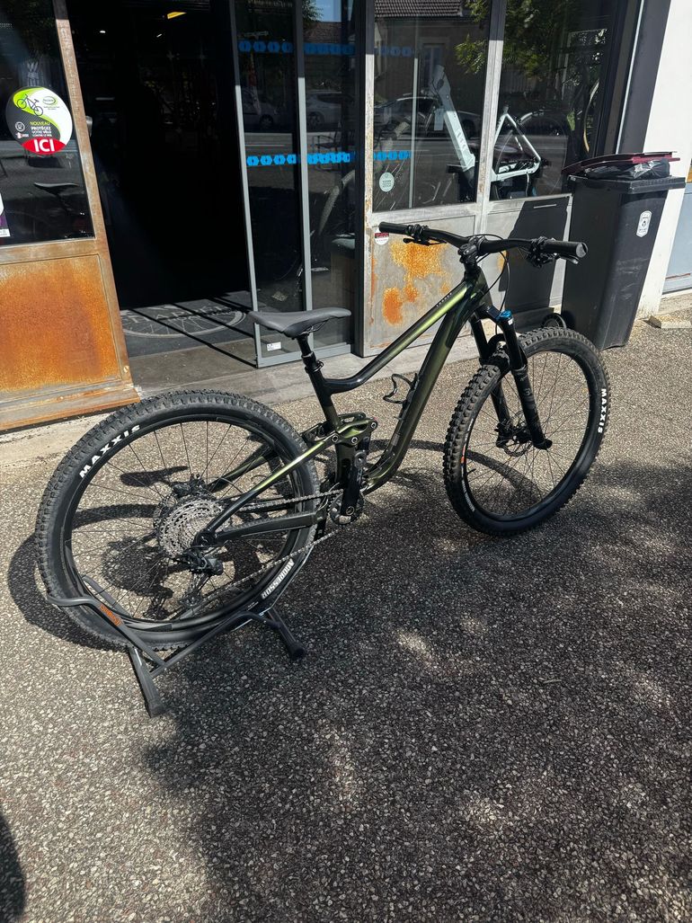 Used Giant Trance 29 1 2024 2024 Mountainbike, Green, 29 — image 1 of 8