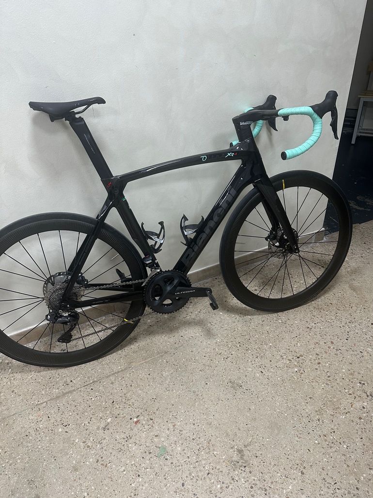 Used Bianchi Oltre Shimano Ultegra Di2 2021 Road & Gravel, Black — image 8 of 8