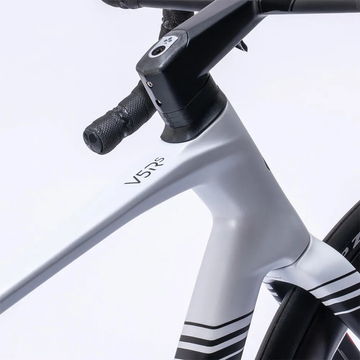 Colnago V5rs 2025 Road & Gravel usato