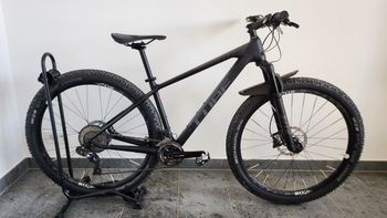 Used CUBE REACTION C:62 ONE 2018 2018 Mountainbike, Black, 29 — image 1 of 3