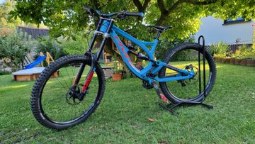 Used Pivot Phoenix SRAM GX DH 2019 Mountainbike, Blue — image 2 of 4
