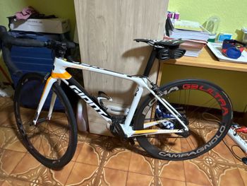 Used Giant Tcr SRAM Red eTap AXS 2021 Road & Gravel, White — image 2 of 3