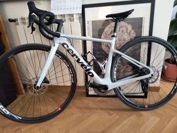 Used Cervélo Caledonia Rival eTap AXS 2023 2023 Road & Gravel, Weiß — image 2 of 7
