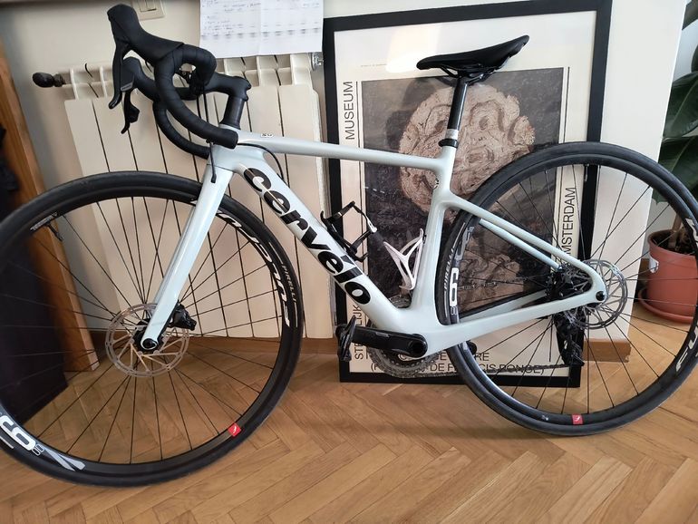 Used Cervélo Caledonia Rival eTap AXS 2023 2023 Road & Gravel, Weiß — image 2 of 7