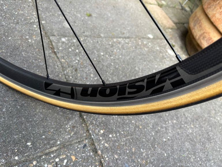 Used Colnago V1-r Ferrari Edition 2015 Road & Gravel — image 10 of 10