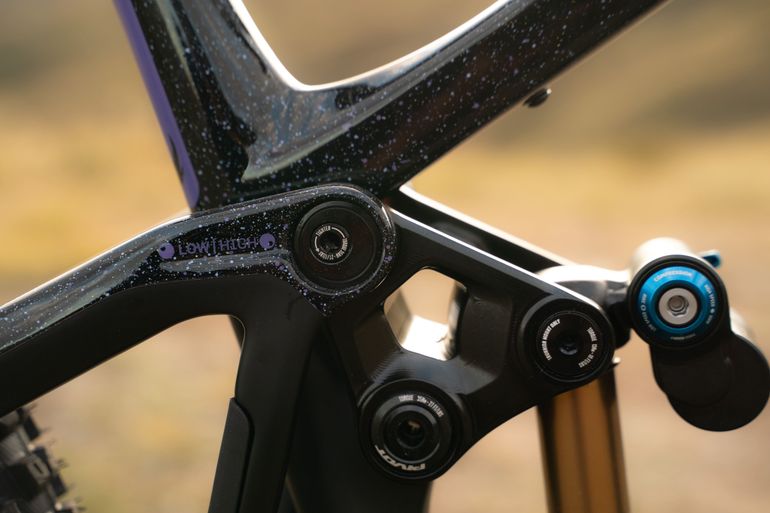 Gebrauchtes Pivot Firebird Pro XT Di2 2025 Mountainbike, Schwarz — Bild 2 von 3