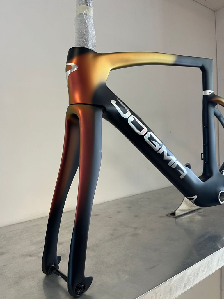 Used Pinarello Dogma Frameset 2025 Road & Gravel, Black — image 5 of 17
