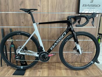 Basso, Diamante SRAM Force eTap AXS