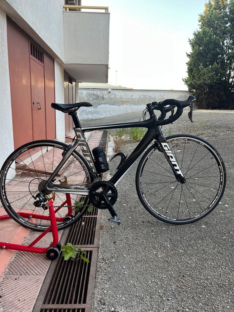 Used Giant Propel Shimano Ultegra 2018 Road & Gravel, Black — image 1 of 5