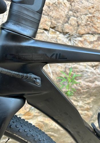 Used Pinarello SHIMANO GRX DI2 2023 Road & Gravel, Black — image 3 of 13