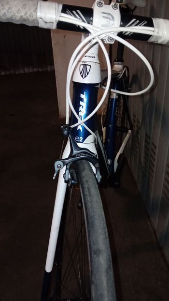 Used Trek Madone Shimano Ultegra 2013 Road & Gravel, Blue — image 5 of 8