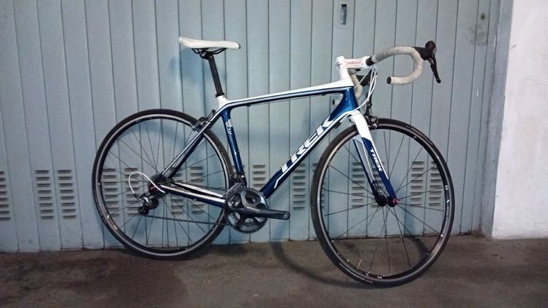 Used Trek Madone Shimano Ultegra 2013 Road & Gravel, Blue — image 1 of 8