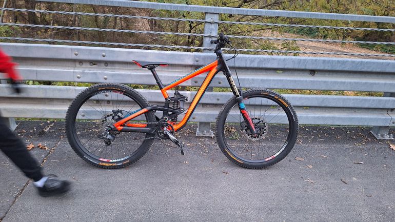Używany Scott Gambler 730 2016 2016 Mountainbike — zdjęcie 3 z 4