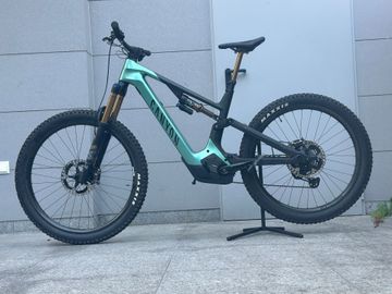 Used Canyon Spectral:ON CFR 2024 2024 Mountainbike, Green, 29, 27.5 — image 2 of 8