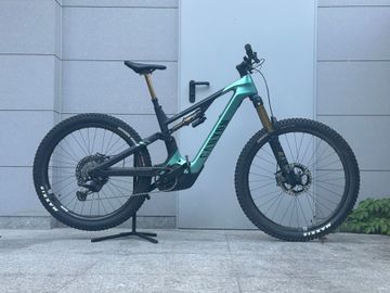 Used Canyon Spectral:ON CFR 2024 2024 Mountainbike, Green, 29, 27.5 — image 1 of 8
