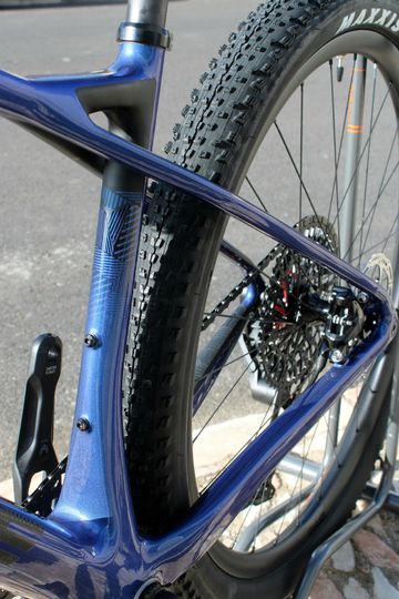 Lapierre Prorace CF 9.9 2025 2025 Mountainbike usato, Blu — immagine 6 di 7