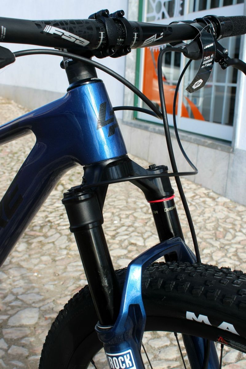 Lapierre Prorace CF 9.9 2025 2025 Mountainbike usato, Blu — immagine 3 di 7