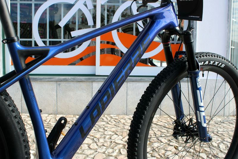 Lapierre Prorace CF 9.9 2025 2025 Mountainbike usato, Blu — immagine 4 di 7
