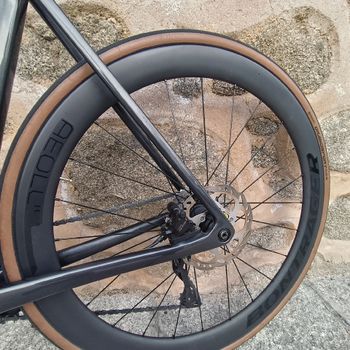 Used Trek Emonda Shimano 105 Di2 2023 Road & Gravel, Schwarz — image 4 of 10