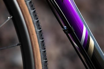 Bombtrack HOOK 2023 2023 Road & Gravel usato, Nero — immagine 3 di 19