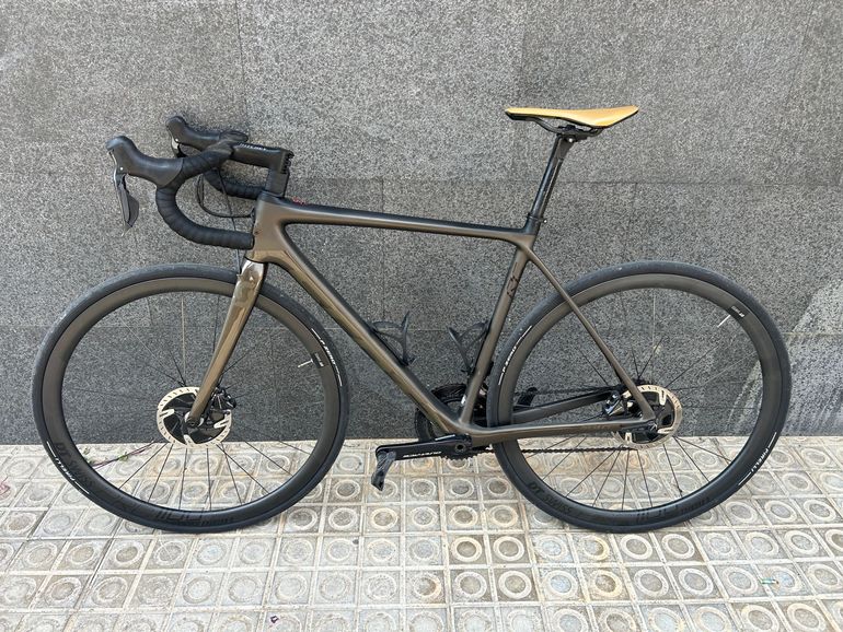 Road Bikes Scott Addict Rc Premium Disc 2019 Scott Addict Premium